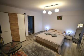 Фото номера Дом для отпуска Гостевой дом Upstairs Residence г. Тыргу-Жиу 5