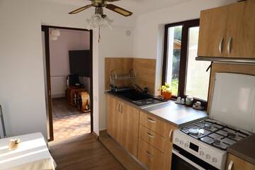 Фото номера Дом для отпуска Гостевой дом Upstairs Residence г. Тыргу-Жиу 6