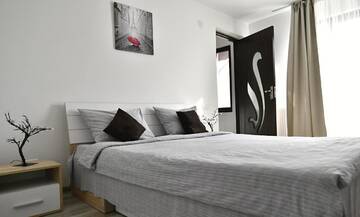 Фото номера Дом для отпуска Гостевой дом Upstairs Residence г. Тыргу-Жиу 9