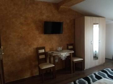 Фото номера Стандартный двухместный номер с 1 кроватью Гостевой дом Casa Lipianu г. Тыргу-Жиу 5