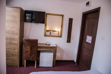 Фото номера Двухместный номер с 1 кроватью Отель Motel Davios г. Тыргу-Жиу 53