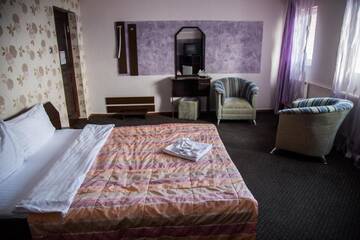 Фото номера Двухместный номер с 1 кроватью Отель Motel Davios г. Тыргу-Жиу 23