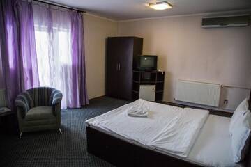 Фото номера Двухместный номер с 1 кроватью Отель Motel Davios г. Тыргу-Жиу 17