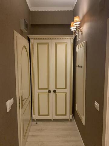 Фото номера Двухместный номер с 1 кроватью и балконом Отель Hotel Rais г. Тыргу-Жиу 8