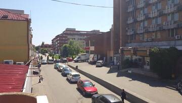 Фото номера Трехместный номер с балконом Гостевой дом Casa Alex г. Тыргу-Жиу 18