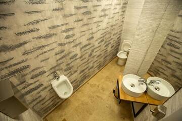 Фото номера Трехместный номер Гостевой дом Renato HOUSE г. Тыргу-Жиу 2
