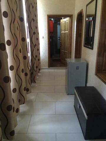Фото номера Двухместный номер с 2 отдельными кроватями Гостевой дом Casa Onyx г. Тыргу-Жиу 9