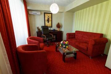Фото номера Апартаменты Отель Hotel Anna г. Тыргу-Жиу 27