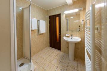 Фотографии Гостевой дом Boutique Hotel Danielescu г. Тыргу-Жиу (Румыния) №5 Фото Гостевой дом Boutique Hotel Danielescu г. Тыргу-Жиу 5